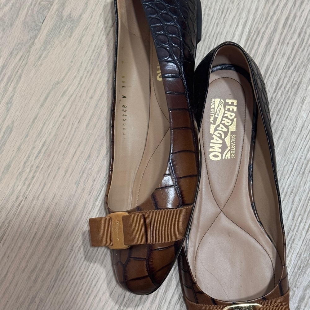 Salvatore Ferragamo Brown Leather Women's Shoes - Picture 3 of 7